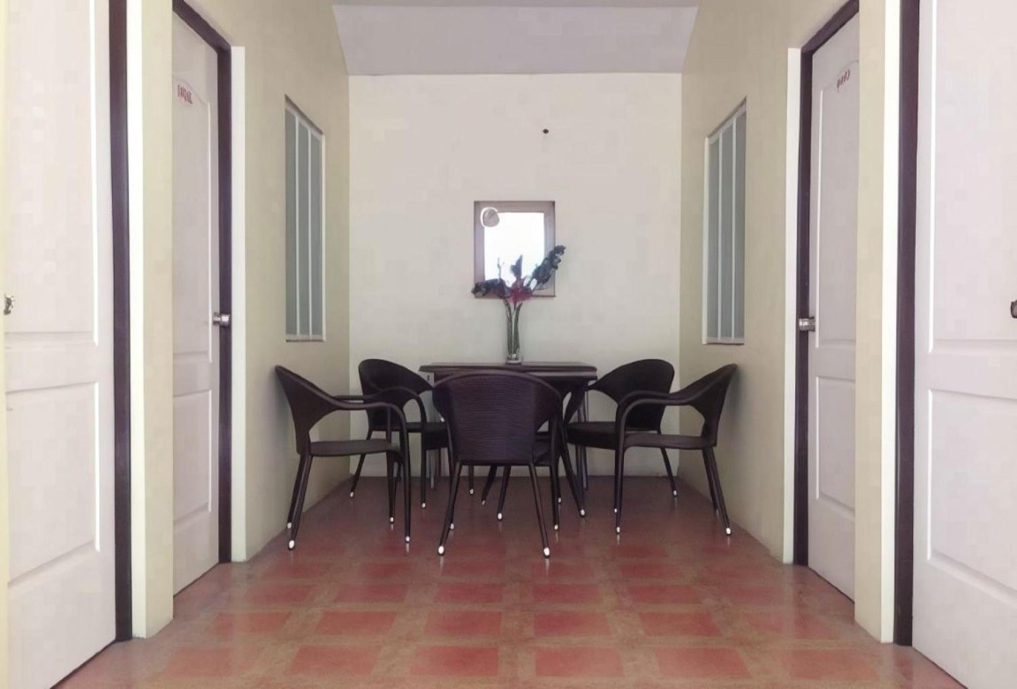 Reddoorz Near Walking Street Angeles City Bagian luar foto